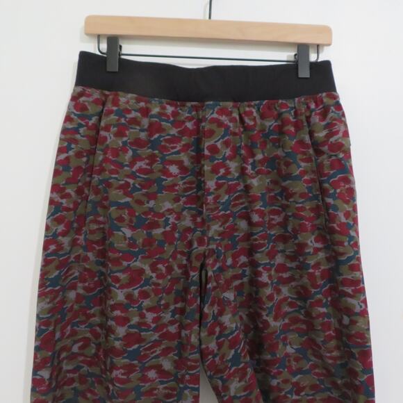 Lululemon Mens Sz M Leopard SlateT.H.E. Short Luxtreme Liner Mini Urban Shorts - Picture 3 of 6